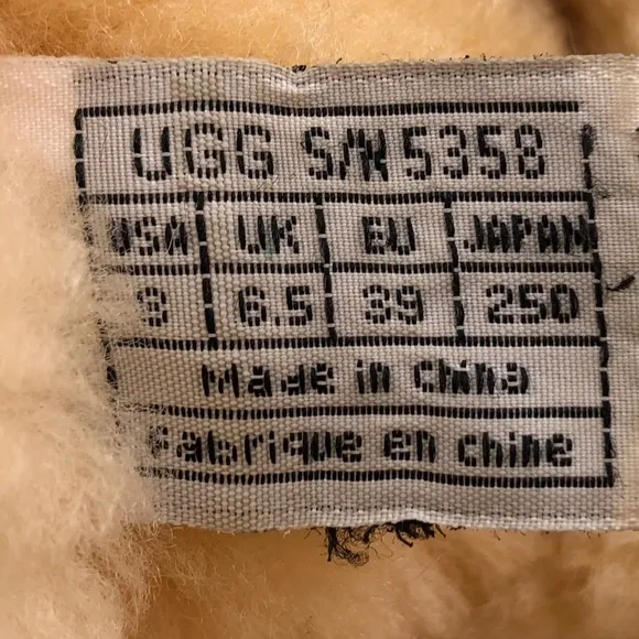 UGG Messenger Pocket Sheepskin Winter Boots 8