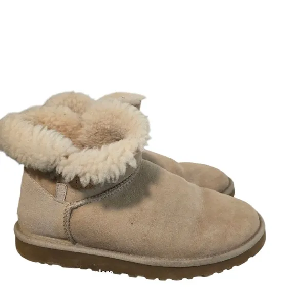 UGG Mini Bailey Button Boots Sheepskin Suede Tan Winter Warm Women's Size?