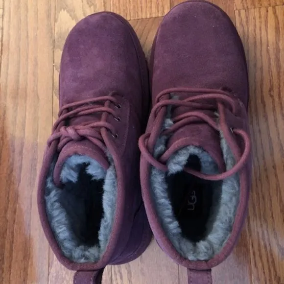 UGG Neumel Chukka Suede Boot. Size: 12