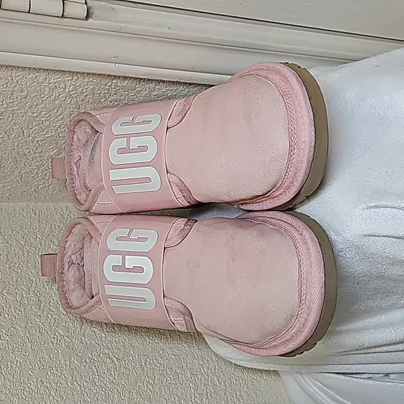 UGG  Neumel II Slip-on Booties