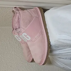 UGG  Neumel II Slip-on Booties