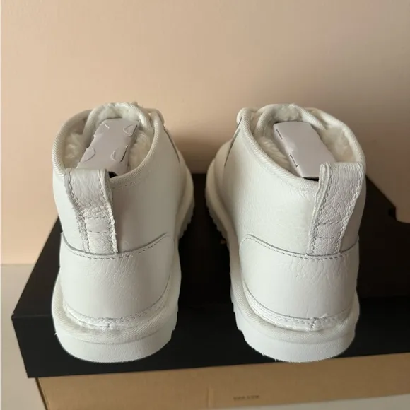 UGG Neumel Pebbled Leather Chukka Boot. Size: 9, 10