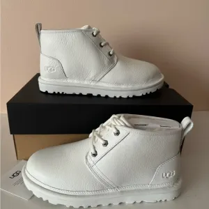 UGG Neumel Pebbled Leather Chukka Boot. Size: 9, 10