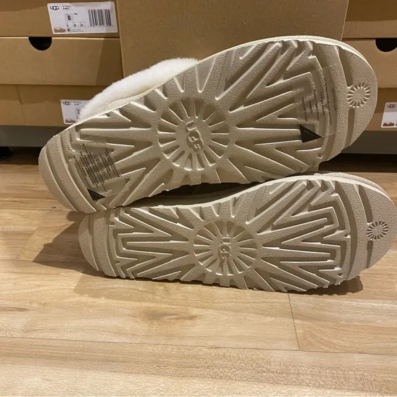 UGG | Nita Ultra Mini Bootie Closed Back Slippers SAND NEW