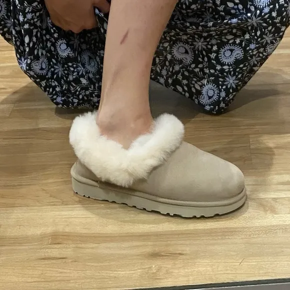 UGG | Nita Ultra Mini Bootie Closed Back Slippers SAND NEW
