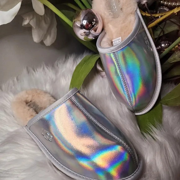 Ugg Pearle Iridescent women's Shoes size7 new