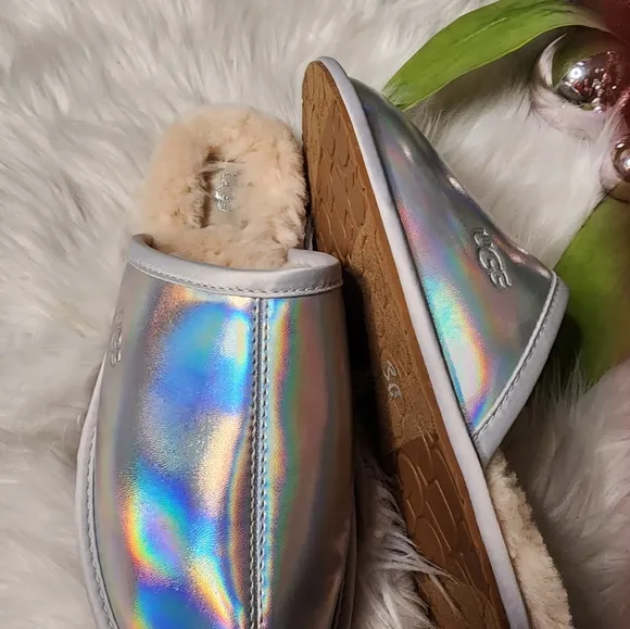 Ugg Pearle Iridescent women's Shoes size7 new
