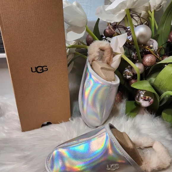 Ugg Pearle Iridescent women's Shoes size7 new