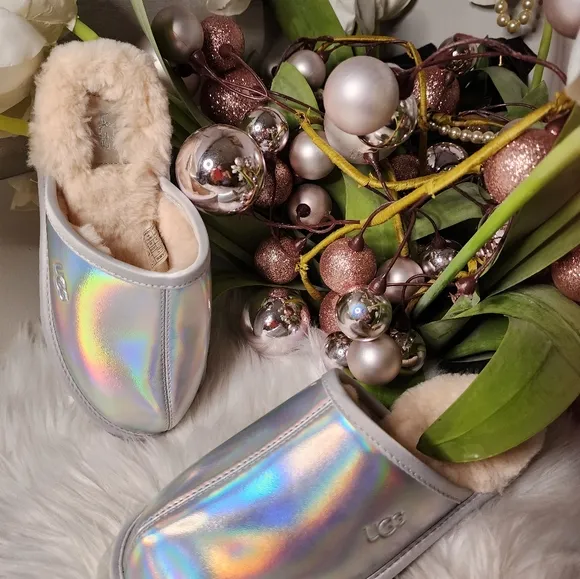 Ugg Pearle Iridescent women's Shoes size7 new