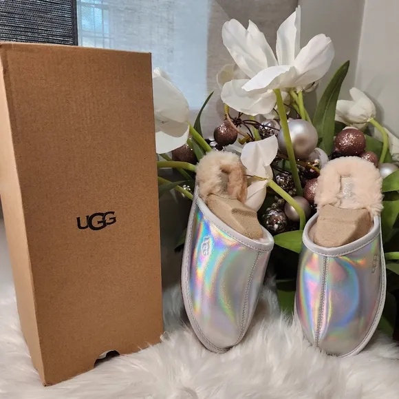 Ugg Pearle Iridescent women's Shoes size7 new
