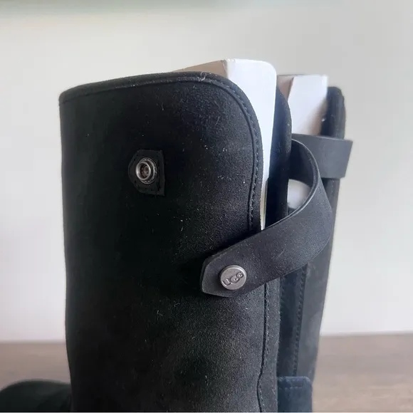Ugg Romley Cuffable Women’s Boot Size 9