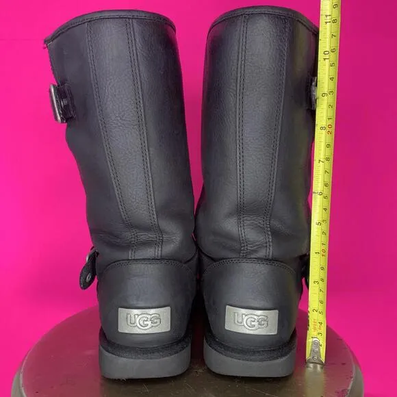 UGG Sutter Black Leather Double Buckle Sheepskin Lined Pull-On Boot Sz 7