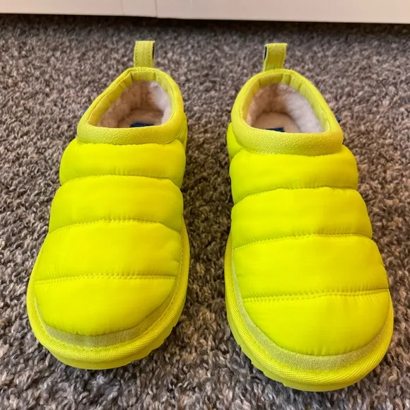 UGG Tasman LTA New Women’s Neon Yellow‎ Puffer Shoes Size US 5