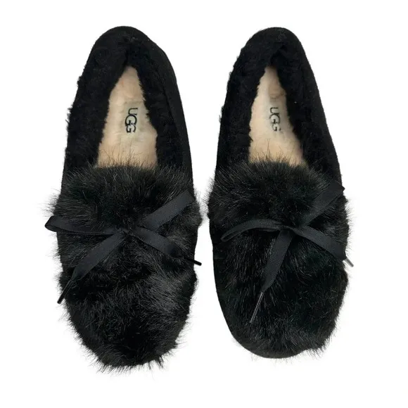 UGG Women's Black Sued Ansley Shaine Slipper.  Sz: 5