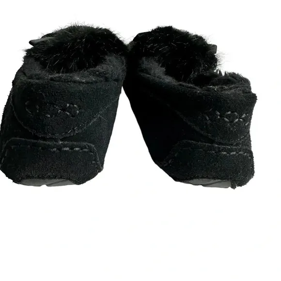 UGG Women's Black Sued Ansley Shaine Slipper.  Sz: 5