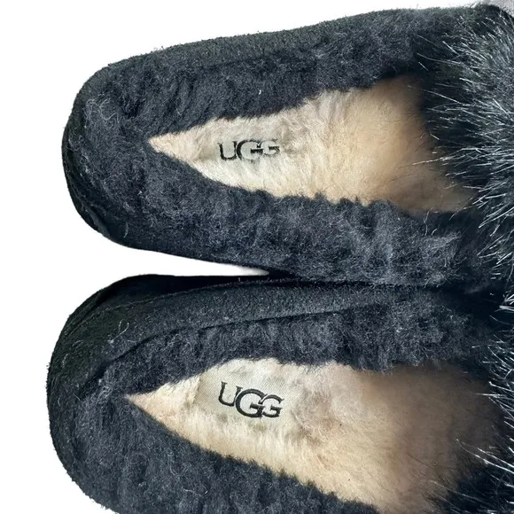 UGG Women's Black Sued Ansley Shaine Slipper.  Sz: 5