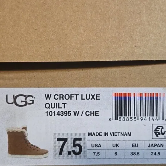 Ugg Women's Croft Luxe Quilt Boots NWT