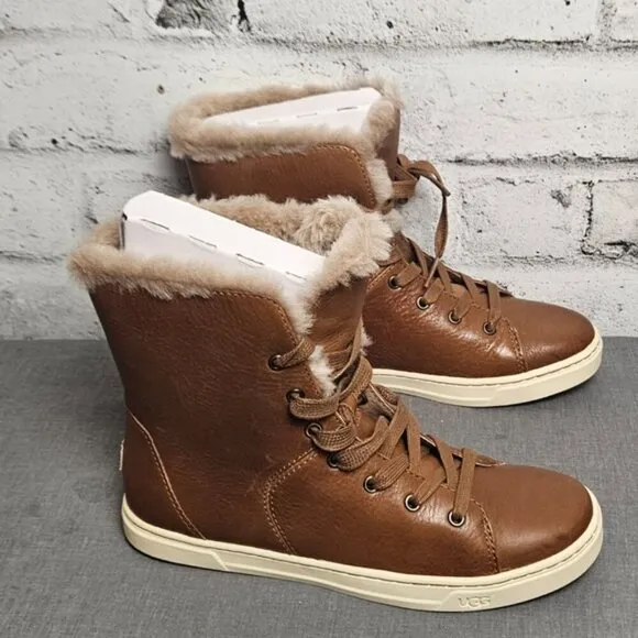 Ugg Women's Croft Luxe Quilt Boots NWT