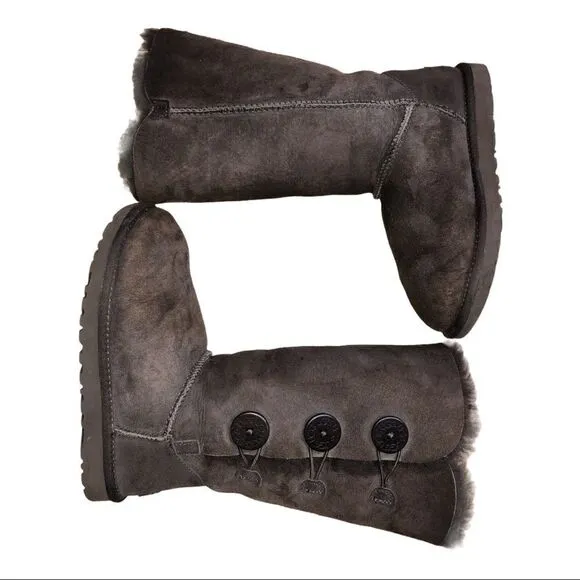 UGG Bailey, 3 Button Brown Boots Authentic