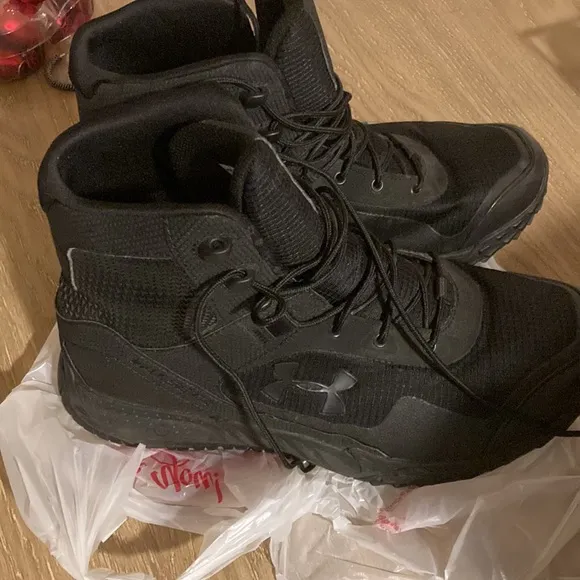 Under Armour man boots size 10.5