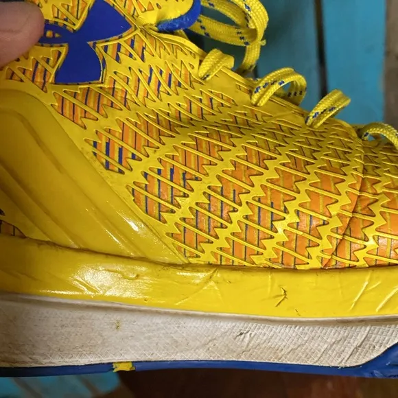 Under Armour Micro G Clutch Fit Drive Stephen Curry PE shoes size 11 yellow blue