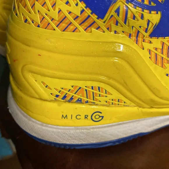Under Armour Micro G Clutch Fit Drive Stephen Curry PE shoes size 11 yellow blue