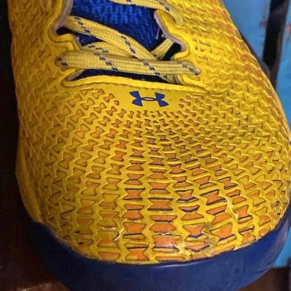 Under Armour Micro G Clutch Fit Drive Stephen Curry PE shoes size 11 yellow blue