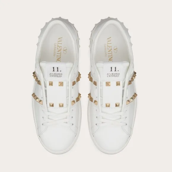 Valentino Rockstud Untitled Open in White Size 8.5.