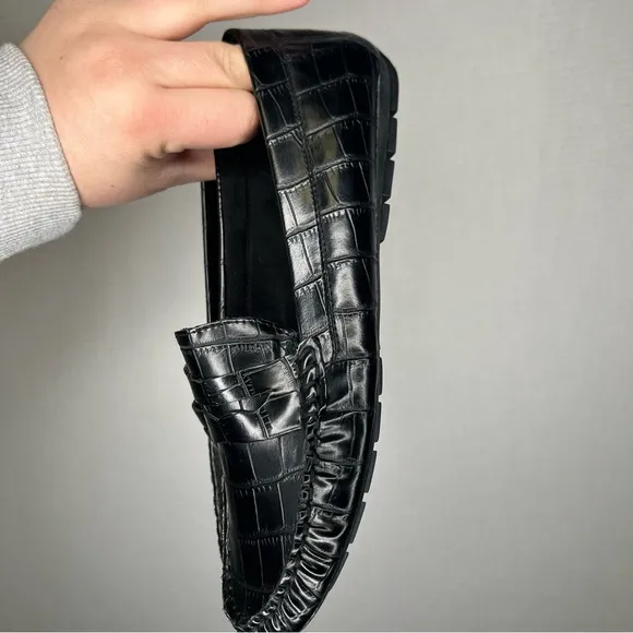 Vaneli Alika | Black Woman’s Slip On Loafers 9.5 Shoe