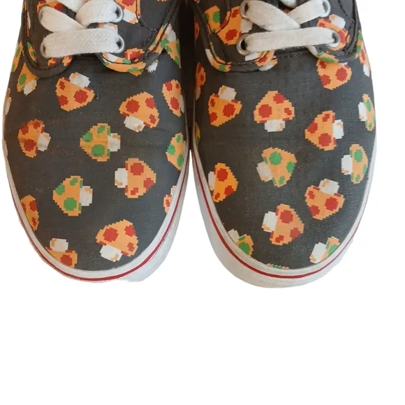 VANS &amp; Nintendo Mario Mushroom Sneakers Tennis Shoes Women's size 10