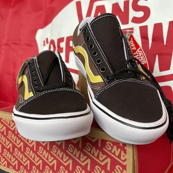 Vans Comfycush Old(Tri-Tone)BikrandrmermgldVNOA5DYC8U8WMNS sneakers