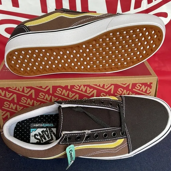 Vans Comfycush Old(Tri-Tone)BikrandrmermgldVNOA5DYC8U8WMNS sneakers
