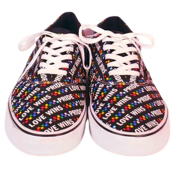 Vans Doheny Pride Shoes Sneakers Love Wins Mens Lace Up Size 13 RAINBOW CHECKERS