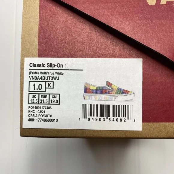 VANS Pride Classic Slip On Shoes (Youth Size 1) Rainbow LGBT