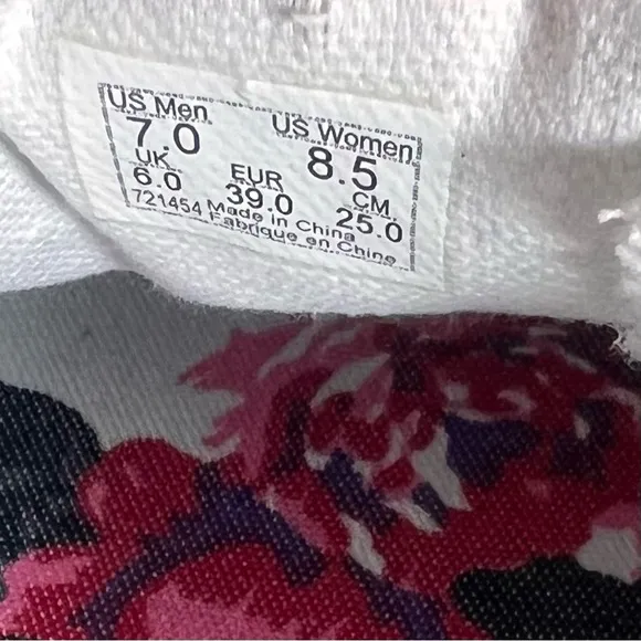 VANS Slip-On Cap (Florals) Unisex Shoe Size 7 or 8.5