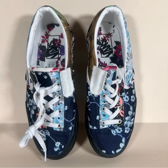 VANS Slip-On Cap (Florals) Unisex Shoe Size 7 or 8.5
