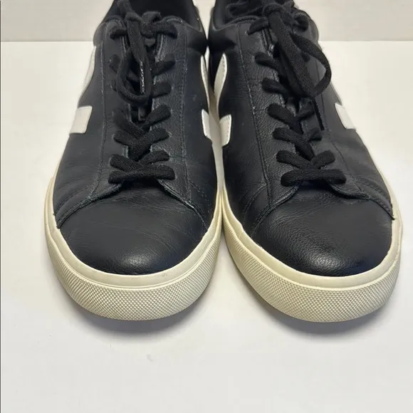 VEJA Men's Campo Easy Two-Tone Leather Black White Low Lace Up Sneakers Size 12