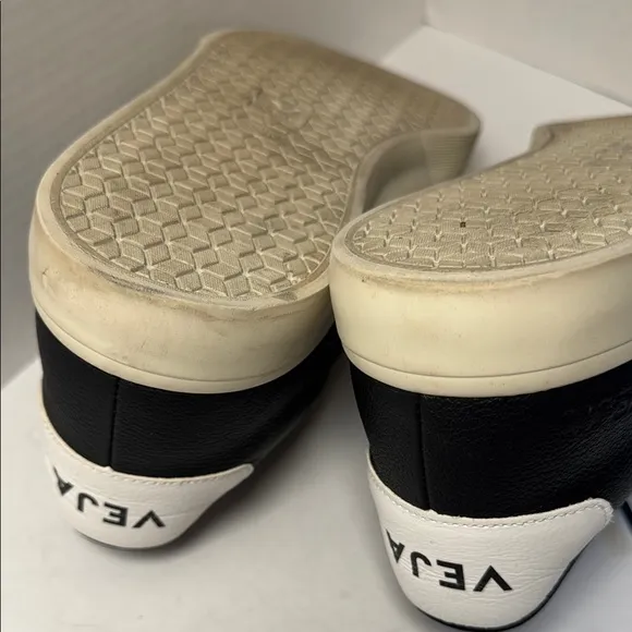 VEJA Men's Campo Easy Two-Tone Leather Black White Low Lace Up Sneakers Size 12