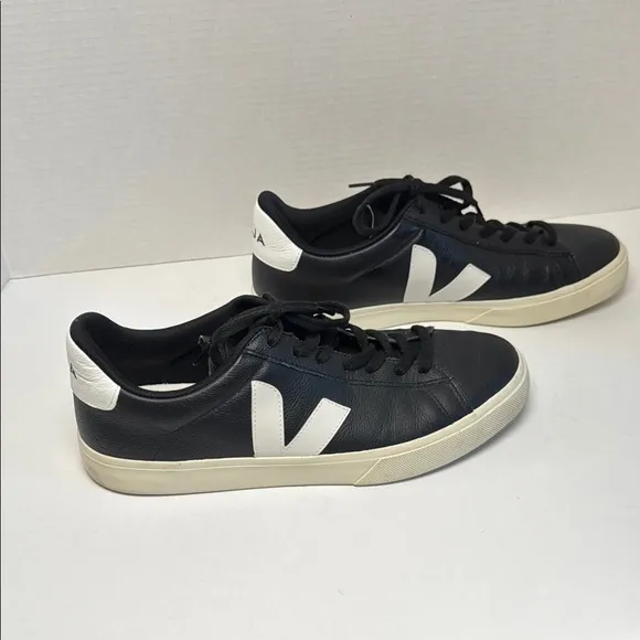 VEJA Men's Campo Easy Two-Tone Leather Black White Low Lace Up Sneakers Size 12