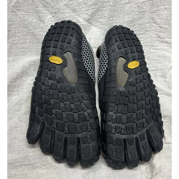Vibram Five Fingers - Size 40 Men’s Size 7