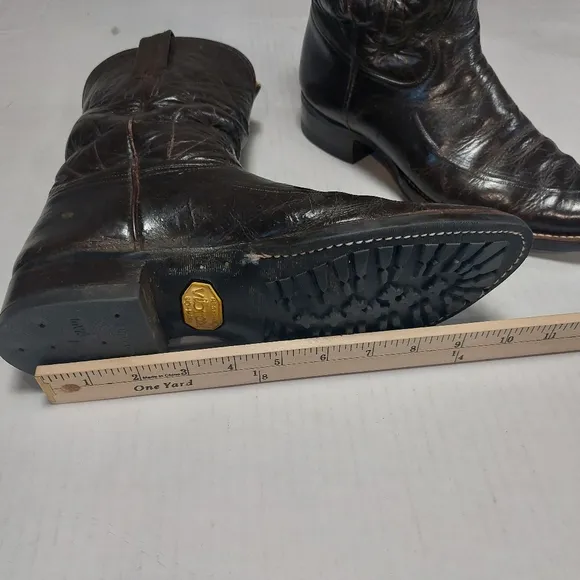 Vibram Men Brown Boots Size 8.5
