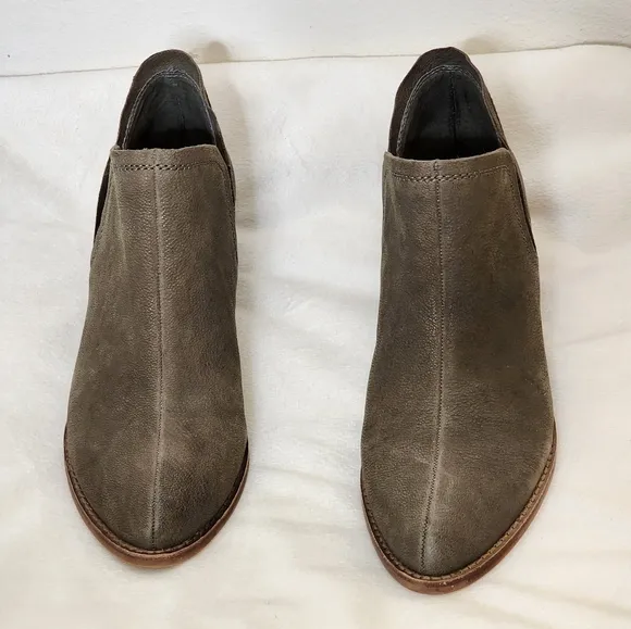 Vince Camuto Carlal Taupe Leather Booties Luxury Silk Goat Texture Ankle Boots
