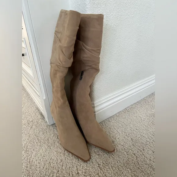 Vince Camuto Derika LeatherBoot. Size 5/35