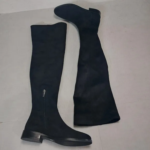 Vince Camuto Hailie Black Pointed Toe Over The Knee Suede Boots Size 5M