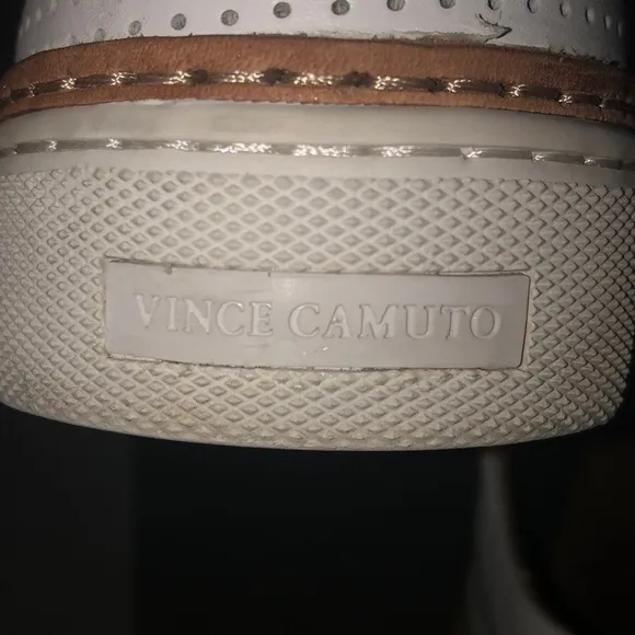 Vince Camuto leather sneakers size 8​​​