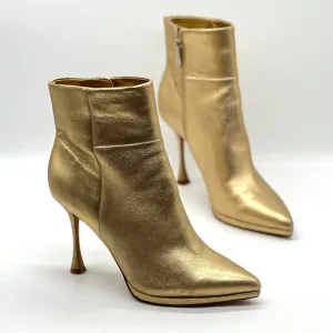 VINCE CAMUTO Pitonnda Gold Leather Boots Womens 8 Metallic Heeled Pointy Toe