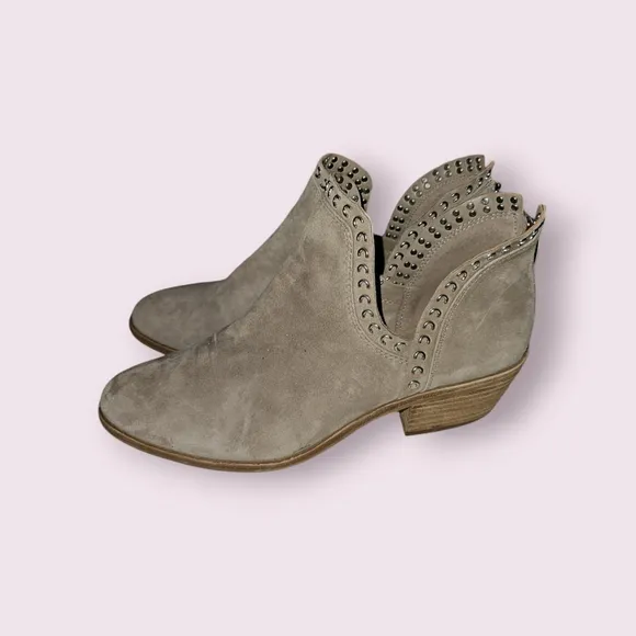 Vince Camuto Prafinta Ankle Boots (Booties) Women's Size 8.5 Taupe