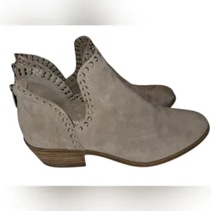 Vince Camuto Prafinta Ankle Boots (Booties) Women's Size 8.5 Taupe
