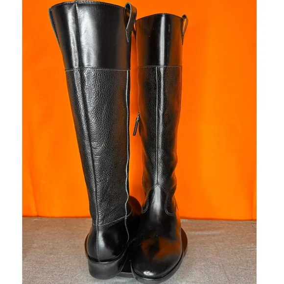 Vince Camuto Selpisa Pebble Grain Black Leather Knee High Boot Size 8 m EU 38.5