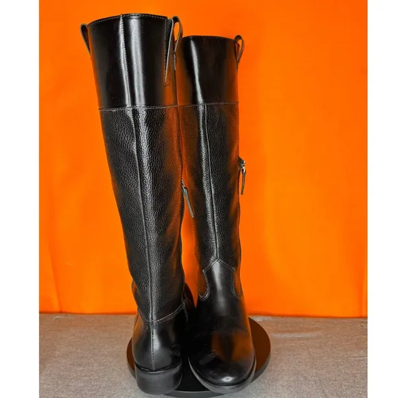 Vince Camuto Selpisa Pebble Grain Black Leather Knee High Boot Size 8 m EU 38.5
